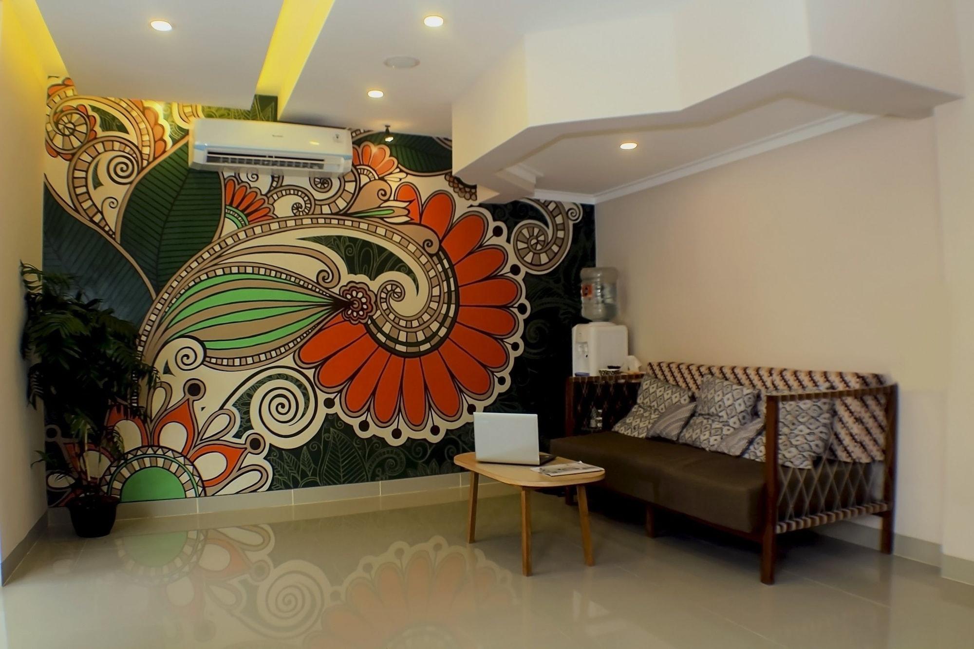 Vista Lobby Front One Cabin Malioboro Jogja