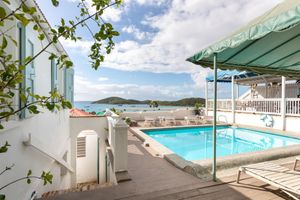 Alojamiento - At Home in the Tropics