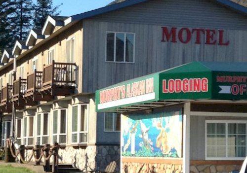 Varios Murphy's Alaskan Inn