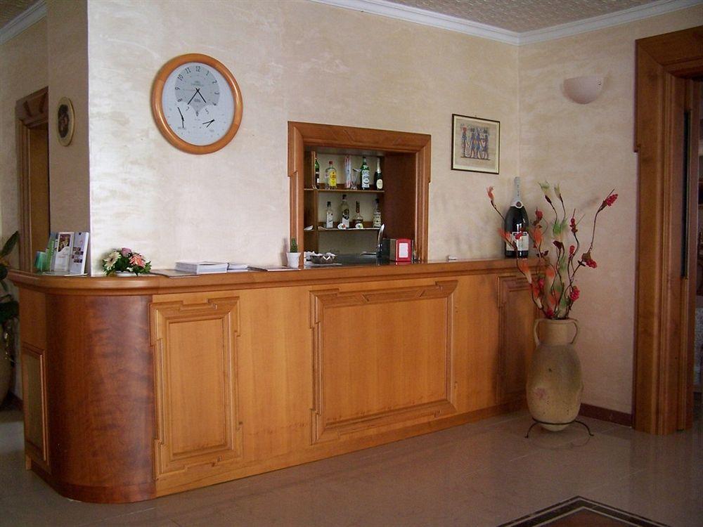 Bar/Salón Hotel Belvedere