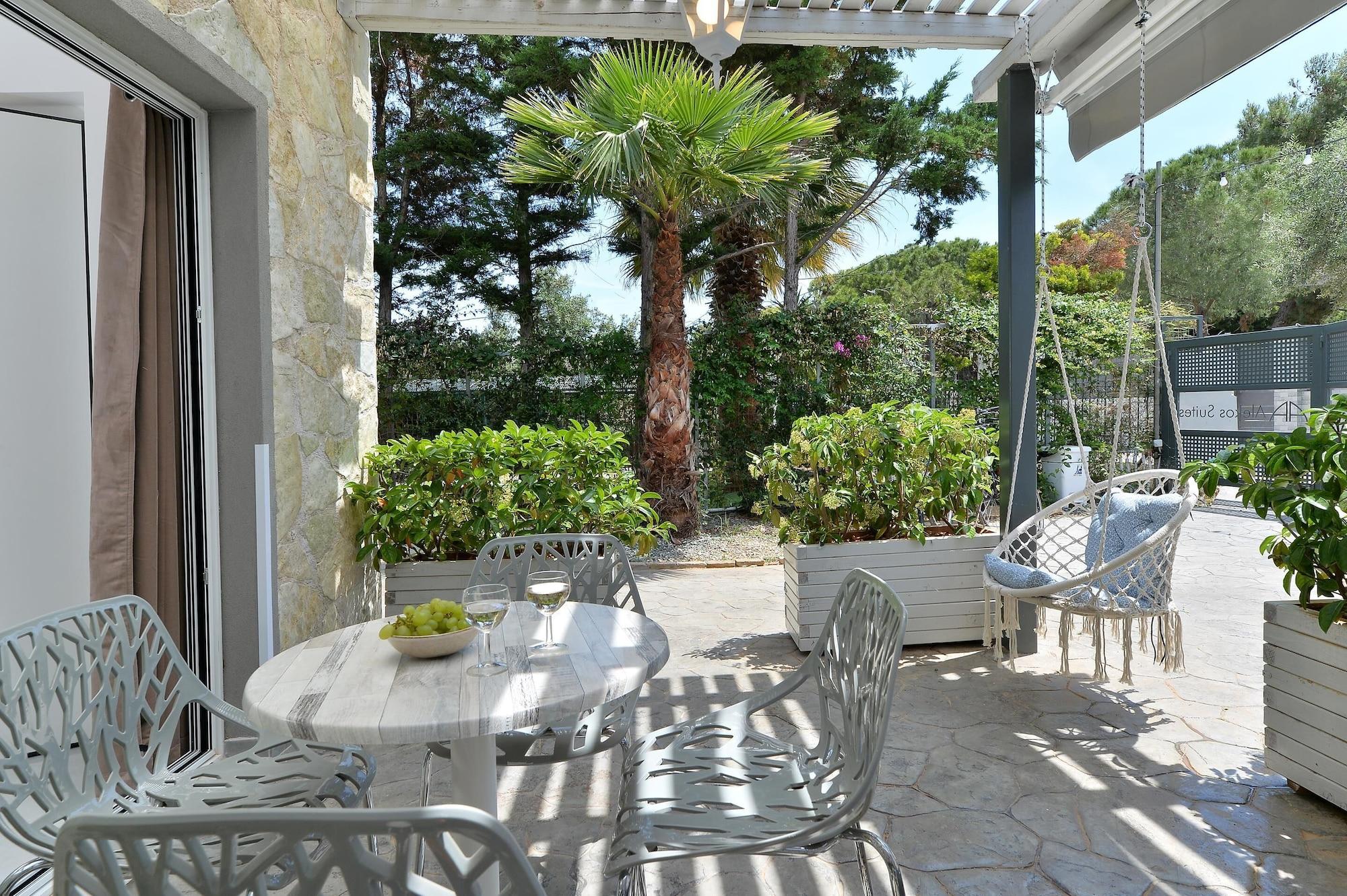 Equipamiento de Habitación Alekos Luxury Suites Free 24h Transportation From - To Airport