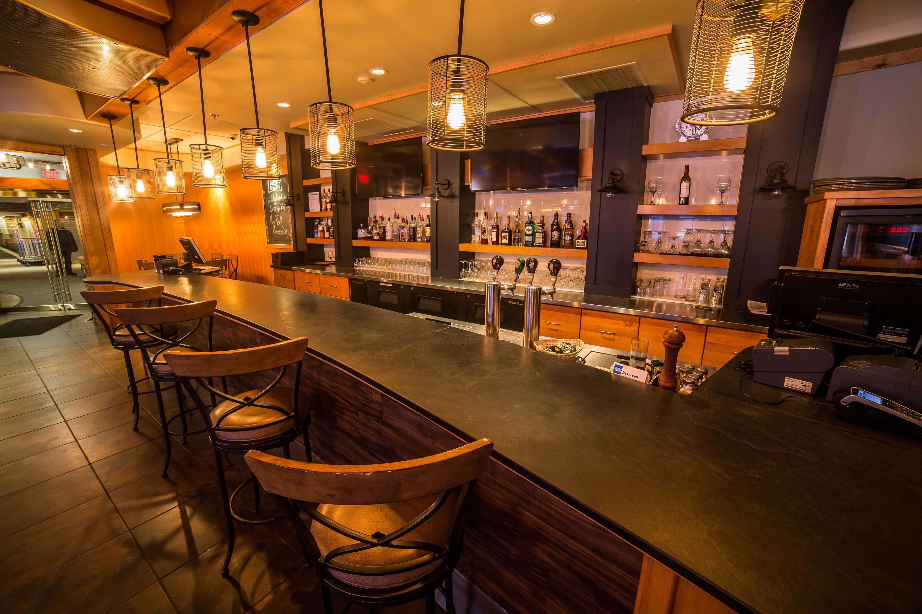 Bar/Salón Prestige Hudson Bay Lodge & Conference Centre