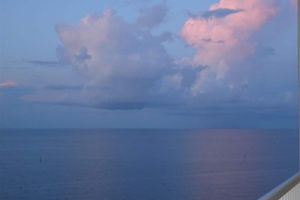 Alquiler Vacacional - DIRECTLY ON BILOXI BEACH. A MAGICAL BEACHFRONT PARADISE!