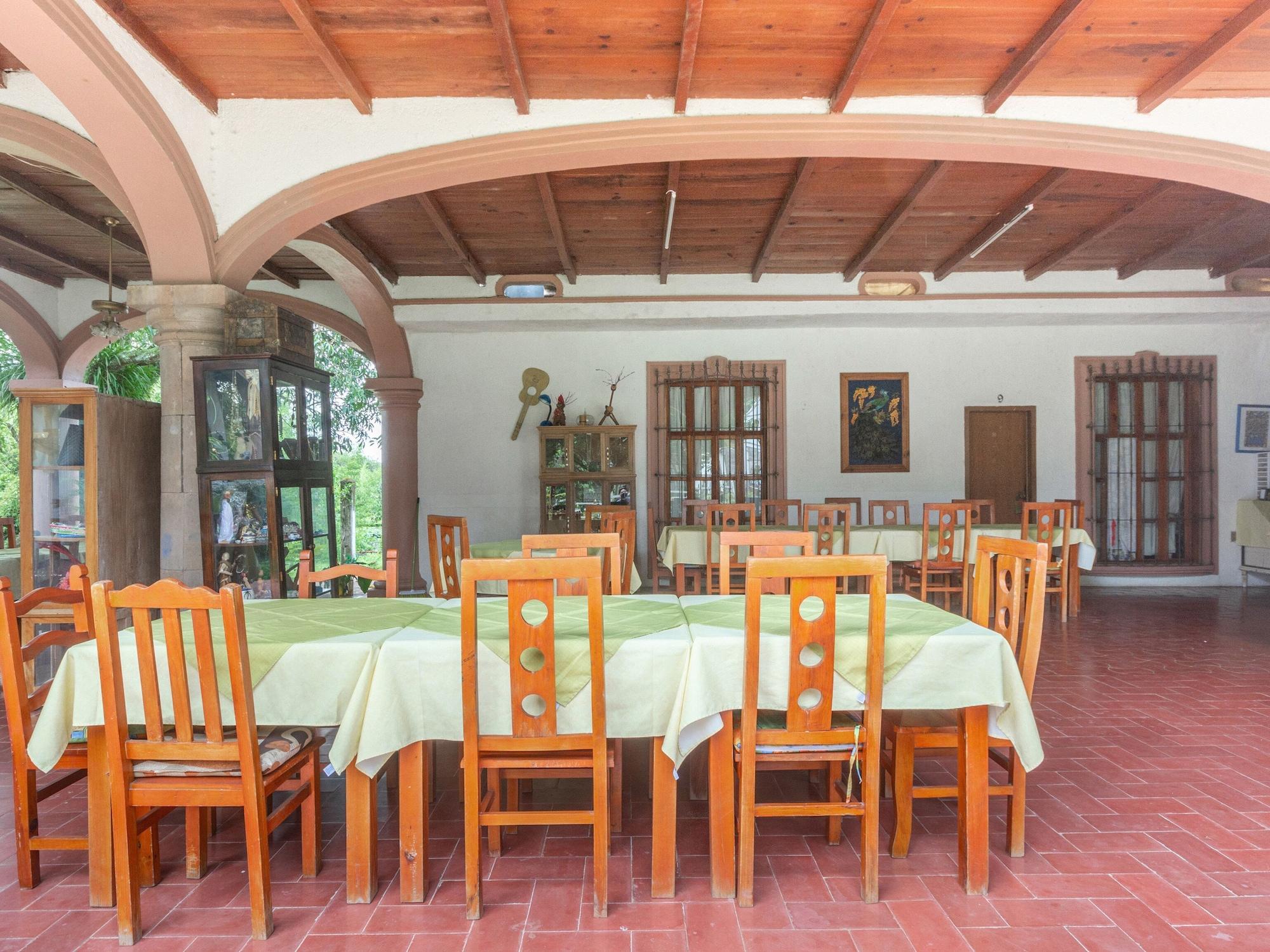 Restaurant Rancho Hotel El Carmen
