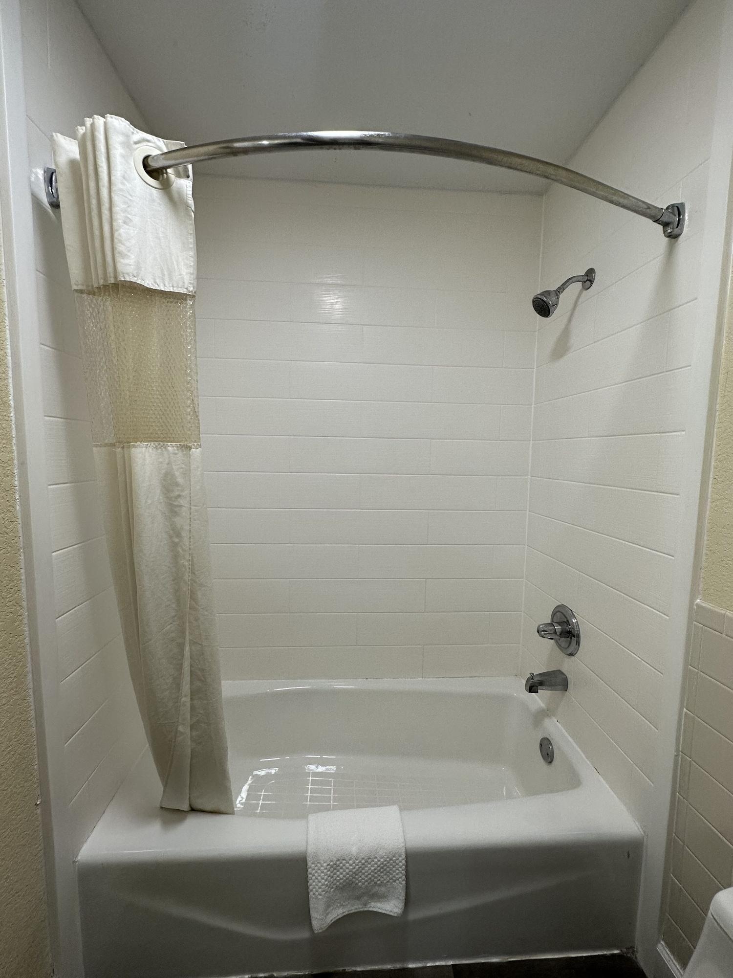 Equipamiento de Habitación Rodeway Inn & Suites Highway 290 Northwest