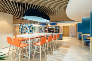 Alojamiento - Holiday Inn Express Yangjiang City Center