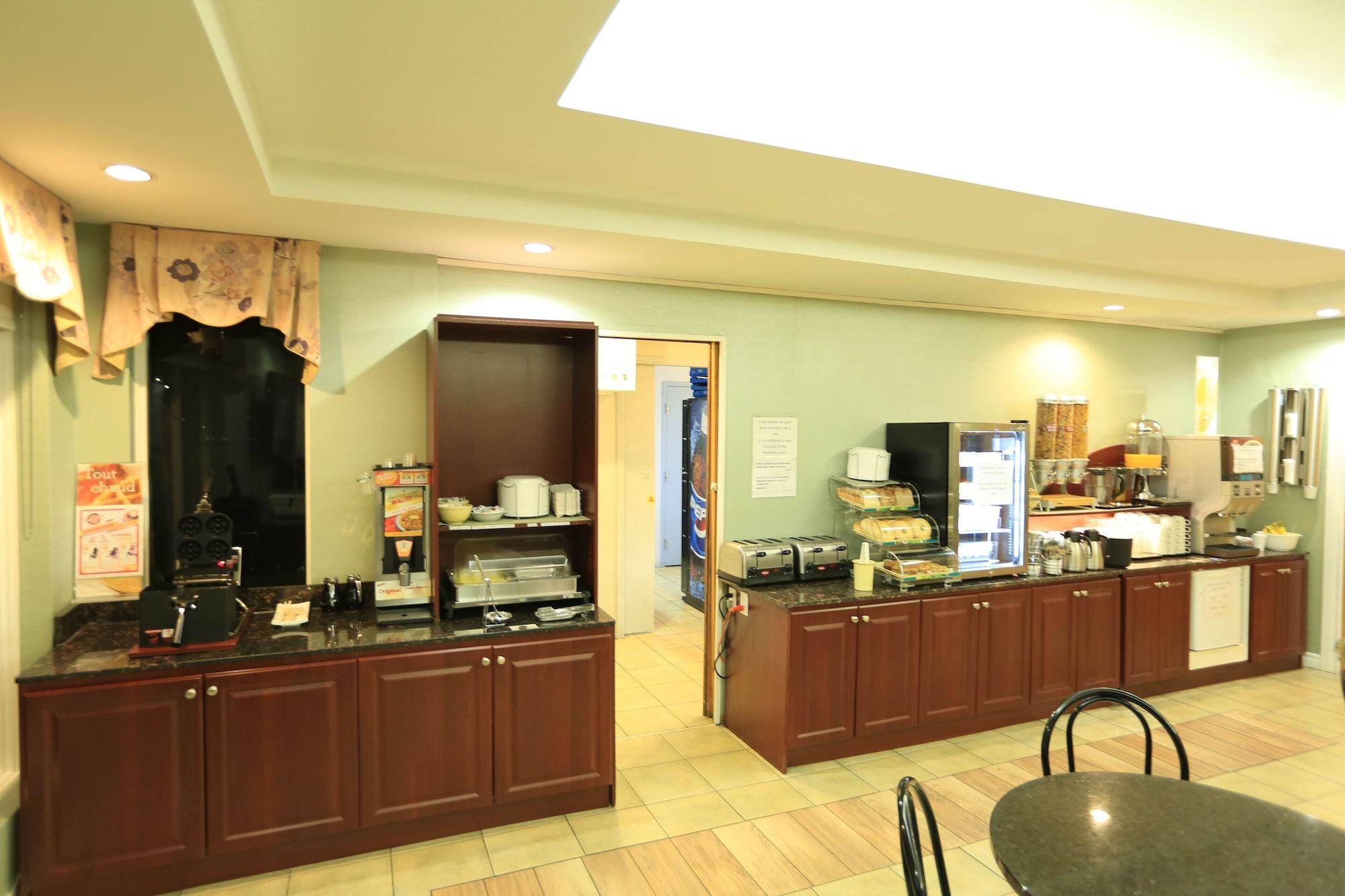 Bar/Salón Quality Suites