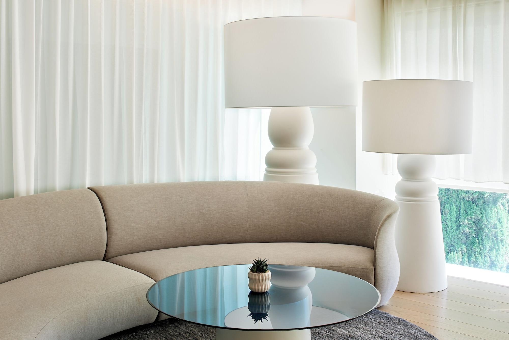 Vista Lobby Mondrian Los Angeles