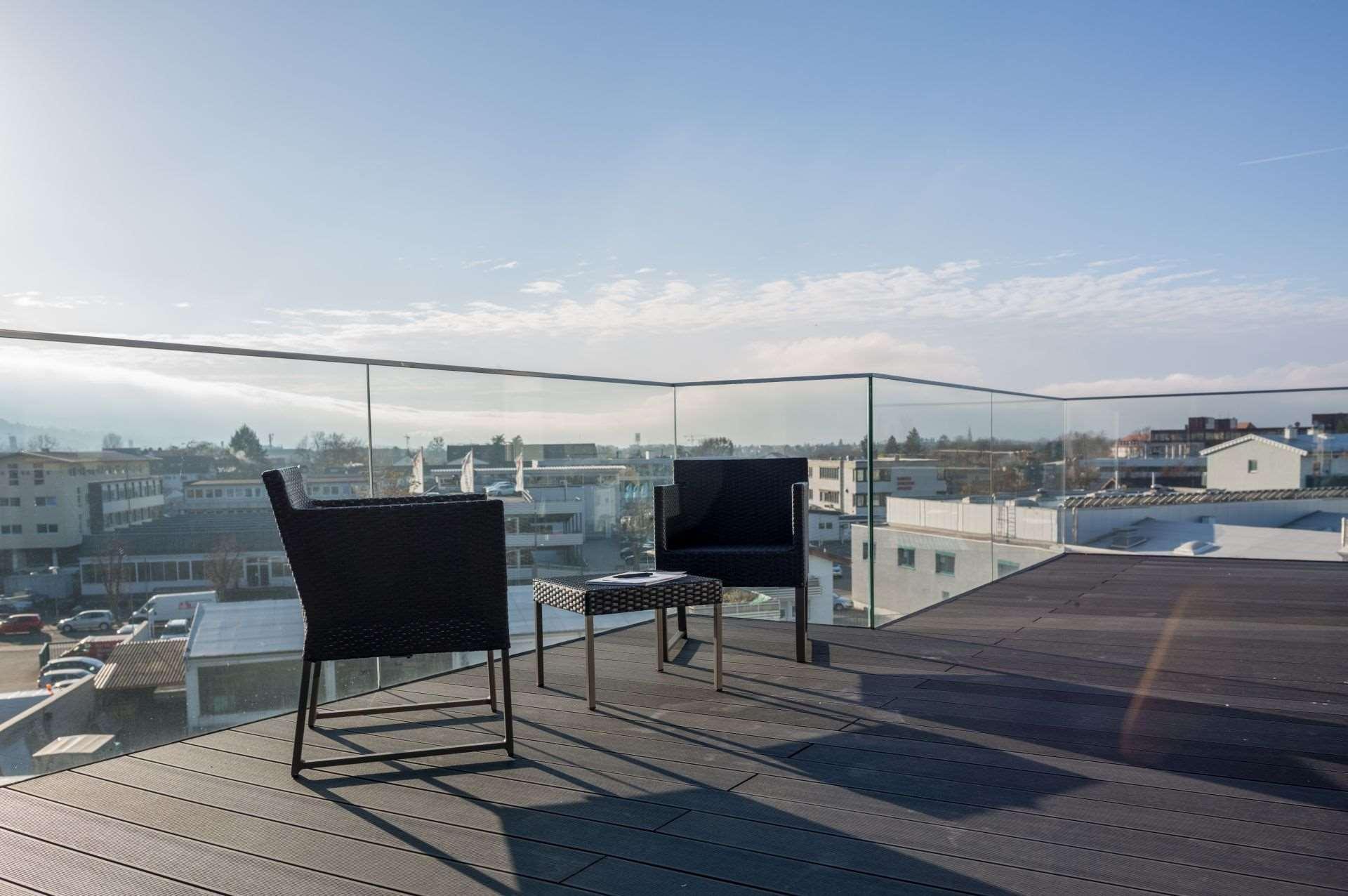 Vista Exterior SUYTES Business Studios