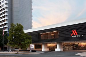 Paquete - Crystal Gateway Marriott