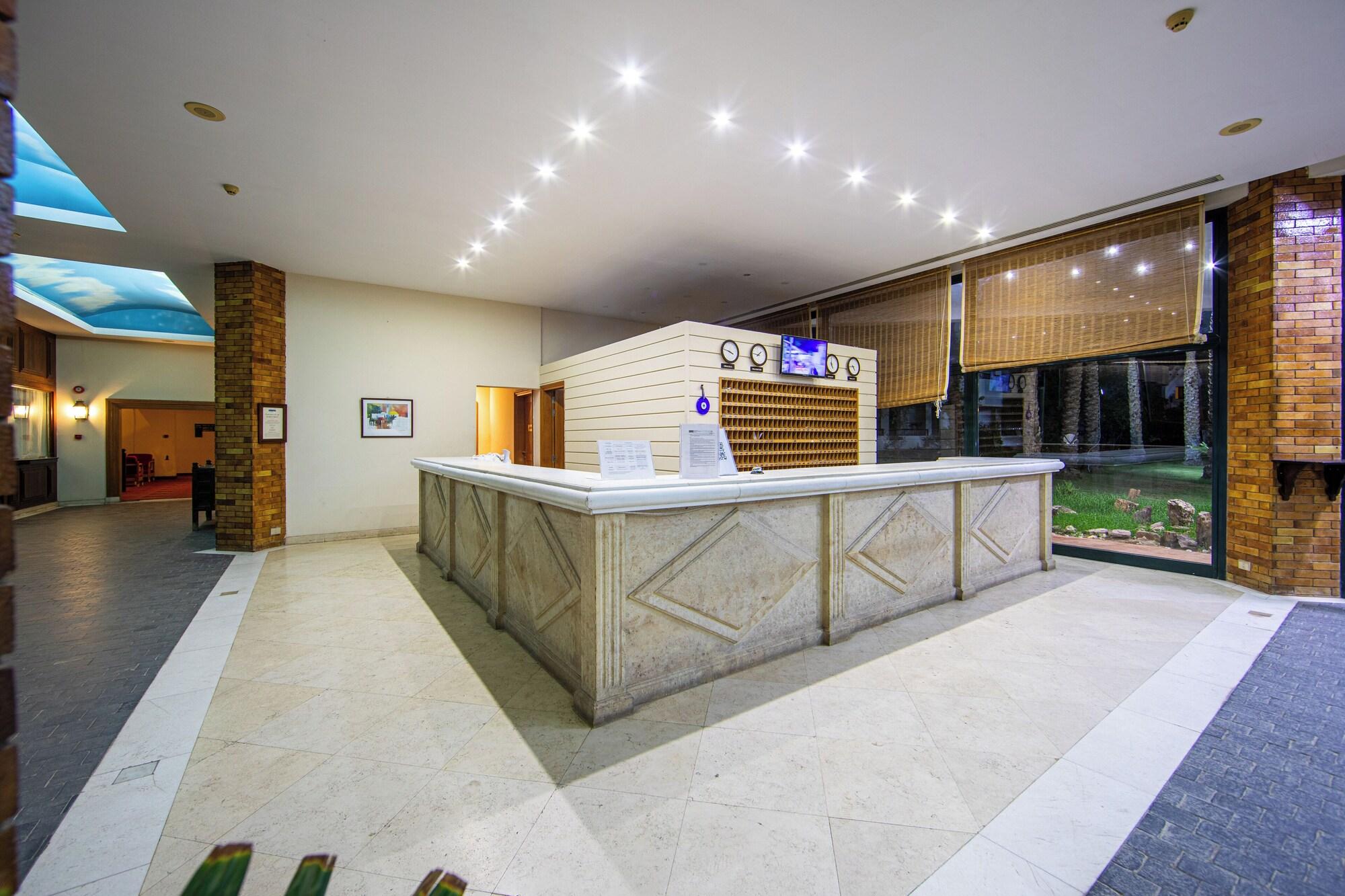 Vista Lobby Ghazala Beach