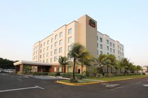 Alojamiento - Courtyard by Marriott Panama Metromall