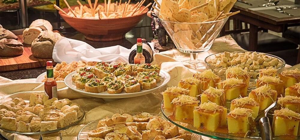 Restaurante Actuall Convention Hotel