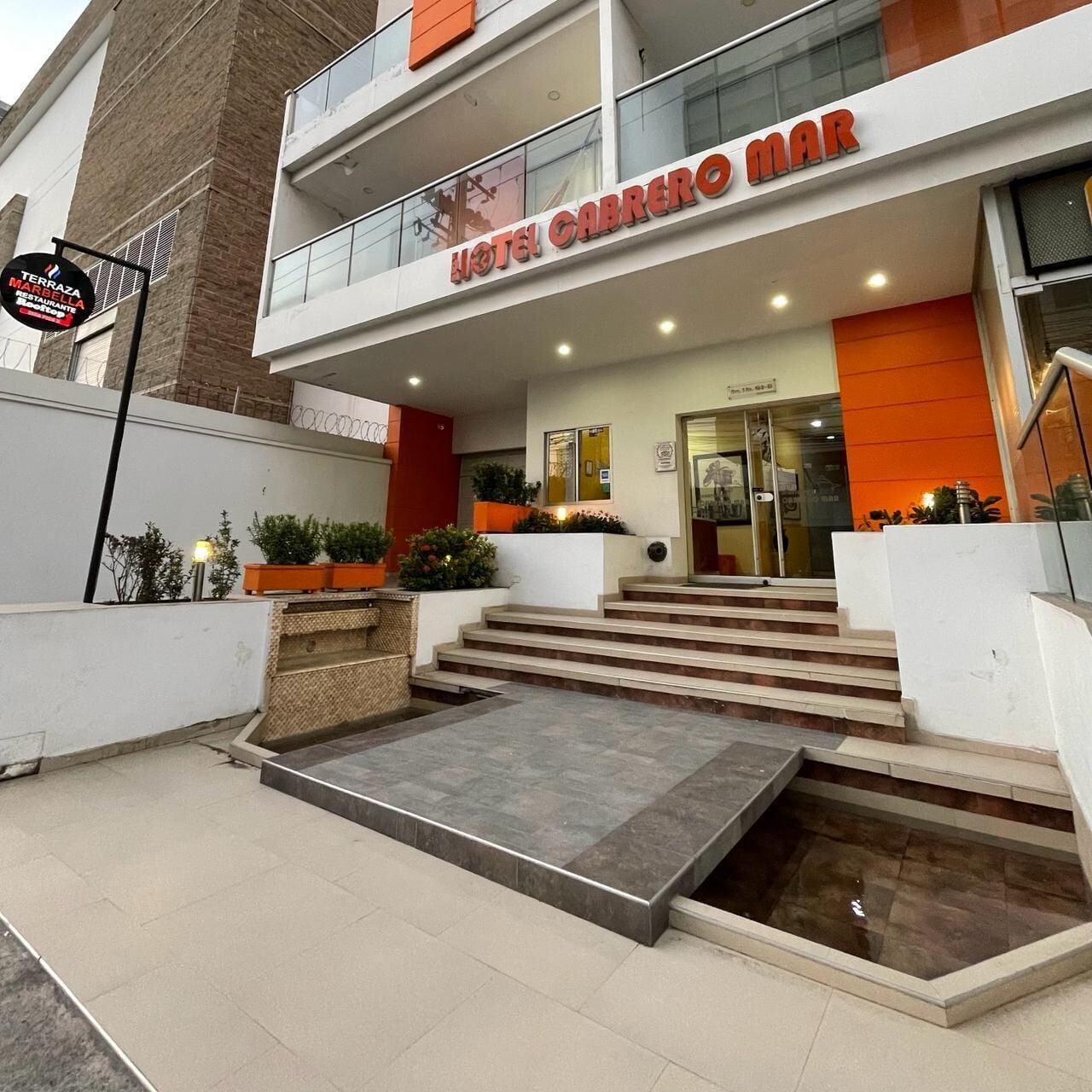 Vista Exterior Hotel Cabrero Mar