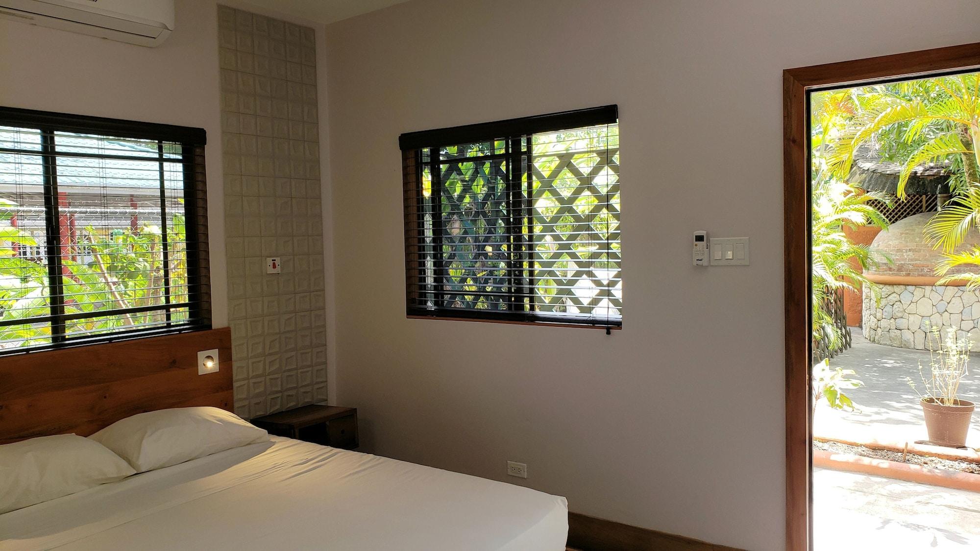 Set de Habitación Sunrise Club Hotel Restaurant & Bar