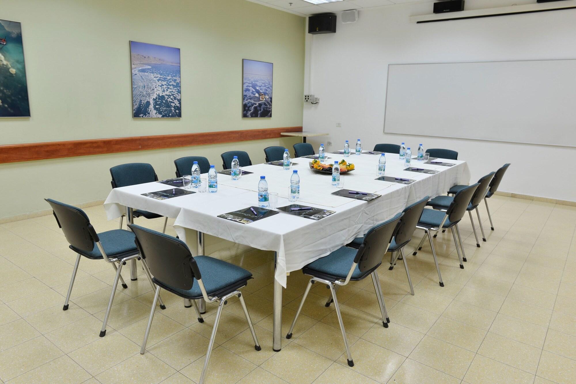 Sala de Reuniones HI Masada Hostel