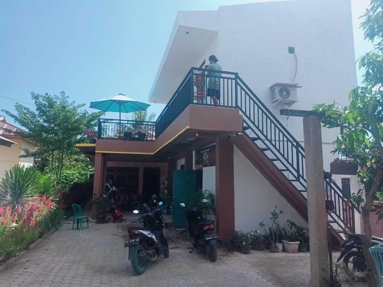 Varios Cowang Dereng Home Stay