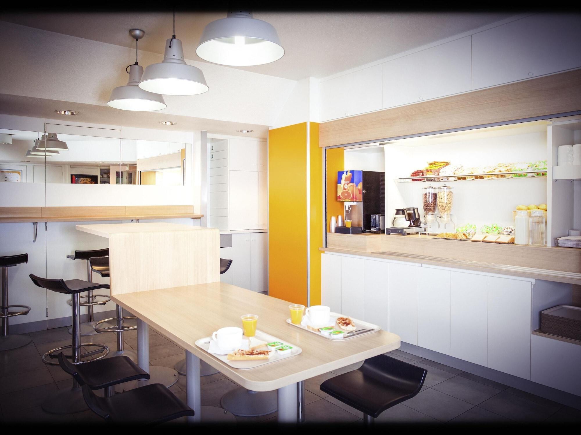 Vista Exterior hotelF1 Besancon Micropolis