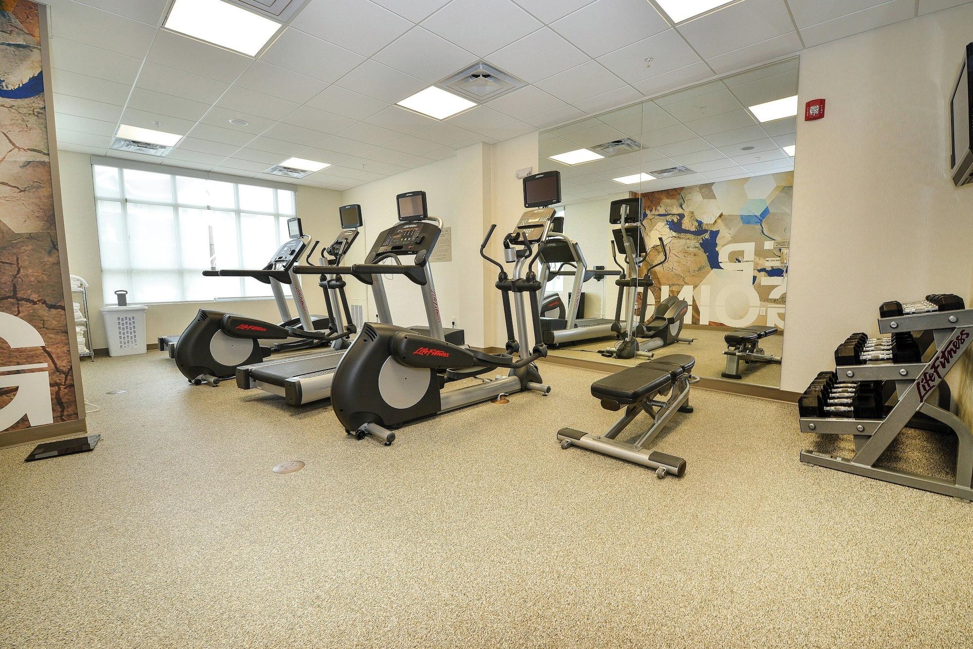Gimnasio SpringHill Suites by Marriott Grand Forks