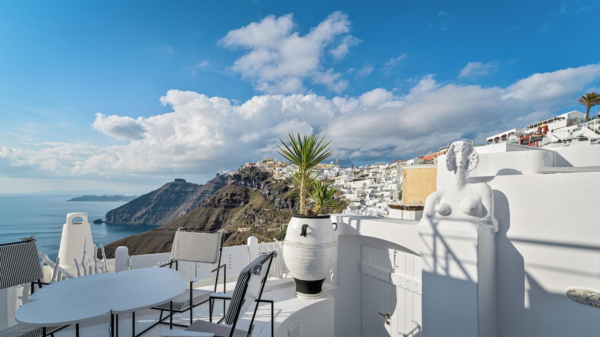 Playa Trieris Villa & Suites