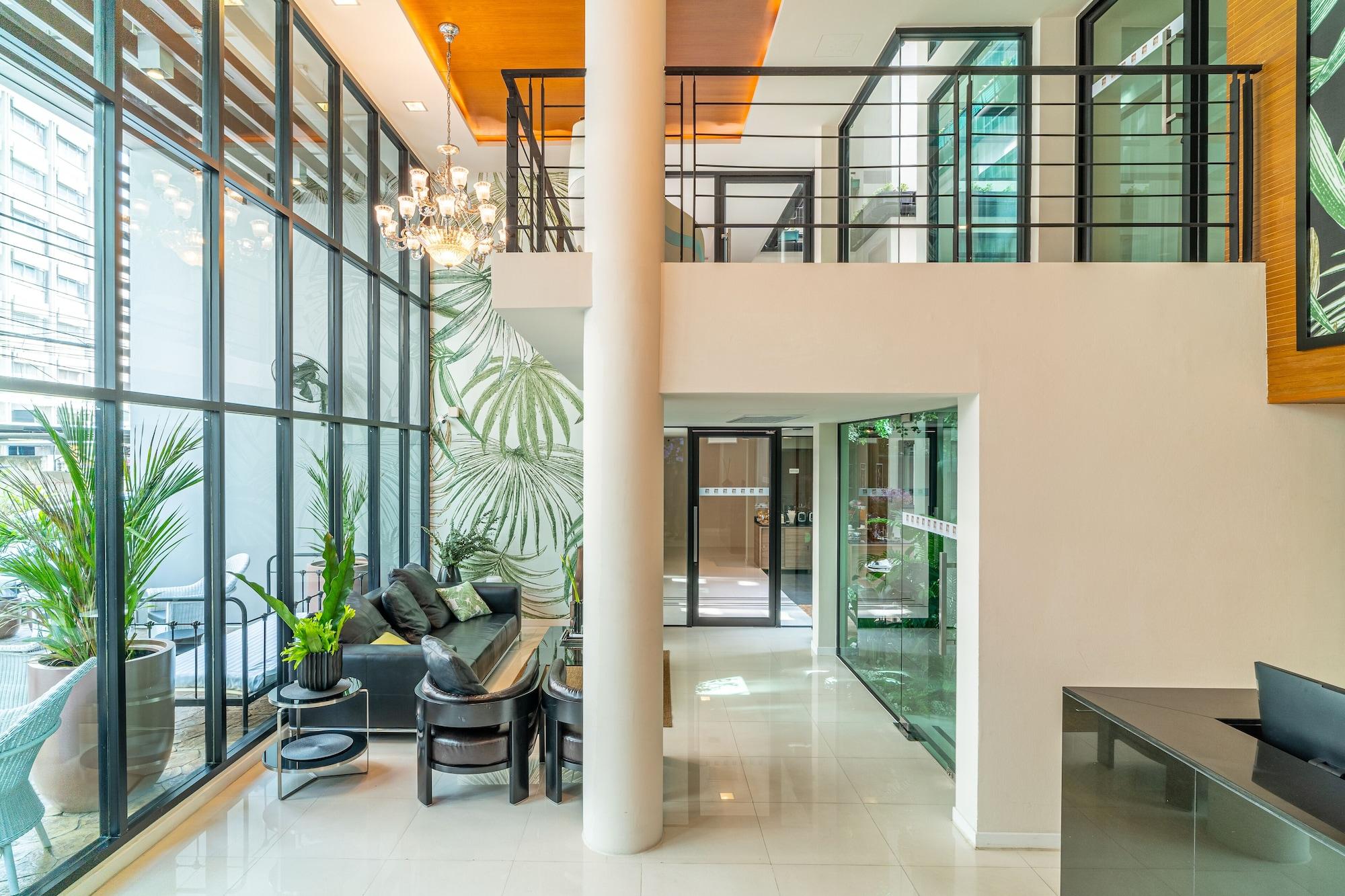 Varios Amber Boutique Silom Hotel