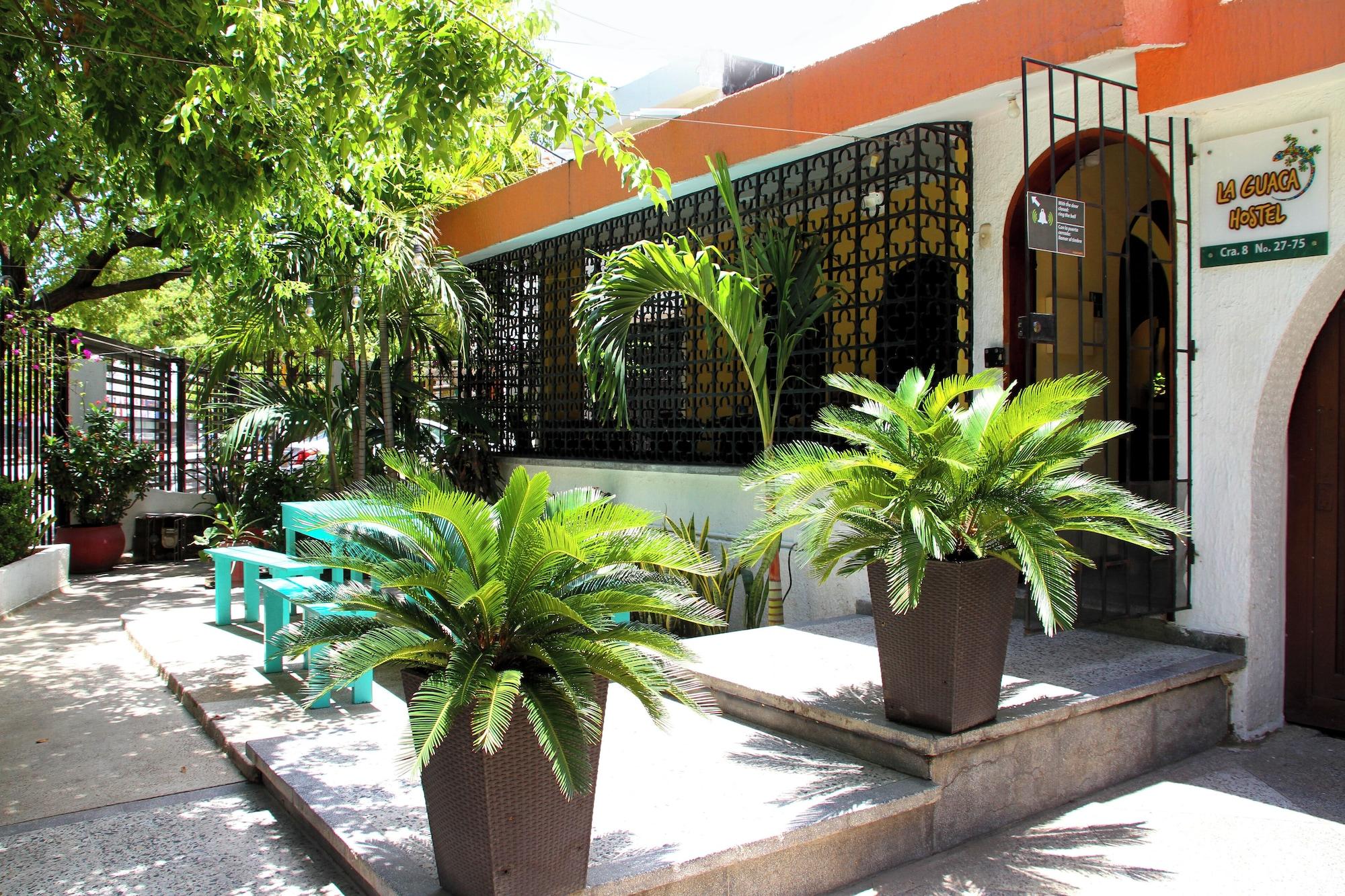 Vista da fachada La Guaca Hostel