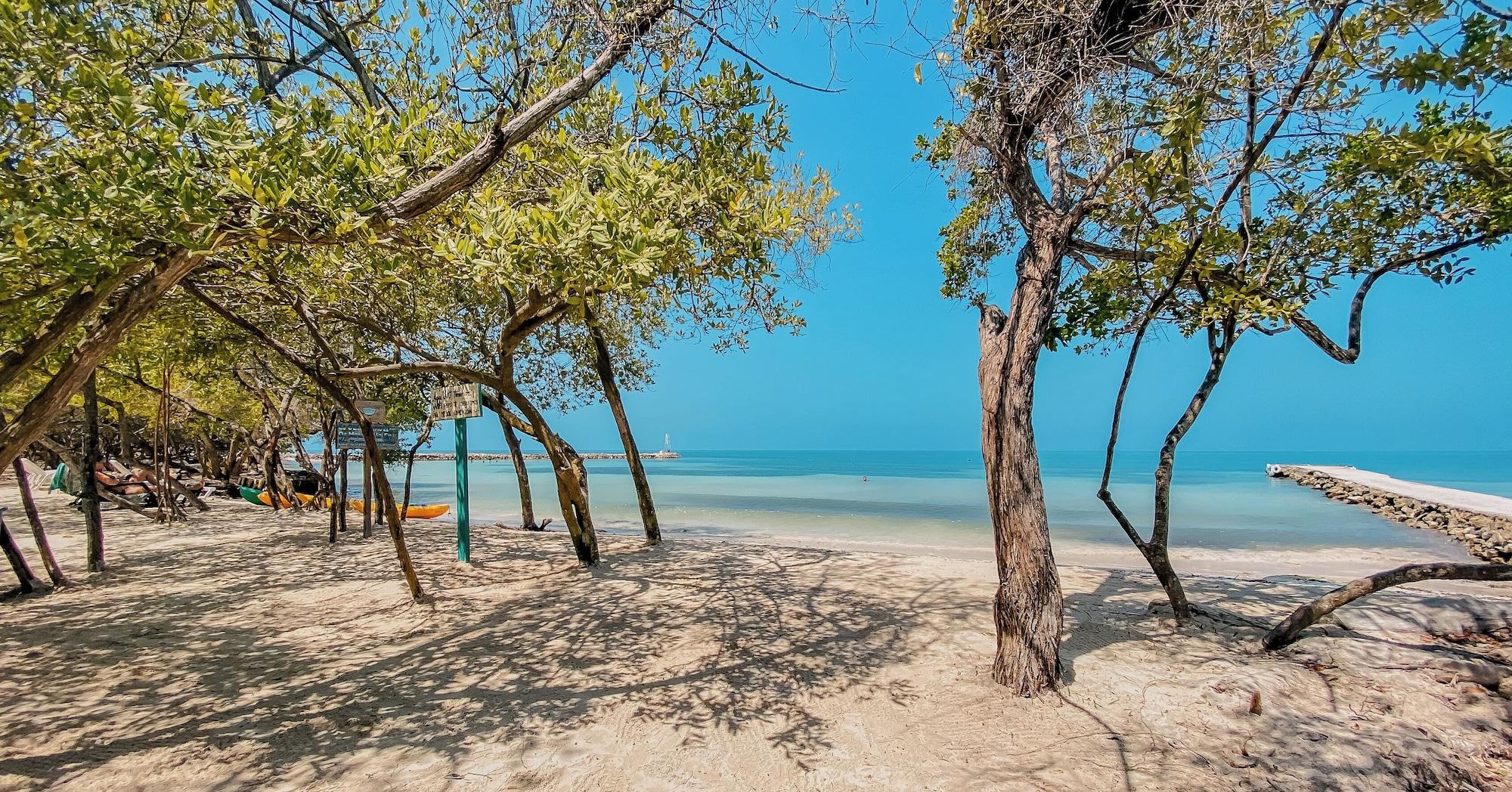 Playa Mucura Club Hotel