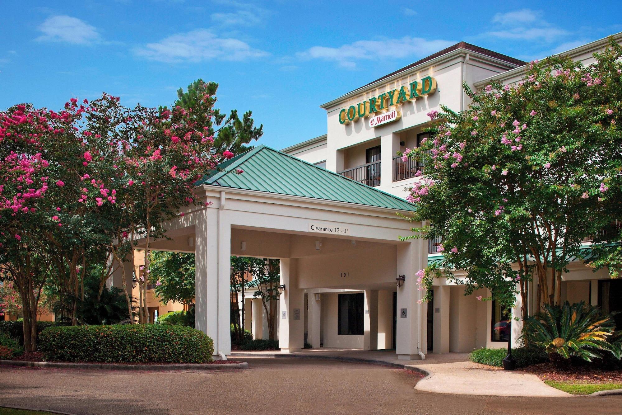 Vista Exterior Courtyard by Marriott New Orleans Covington/Mandeville