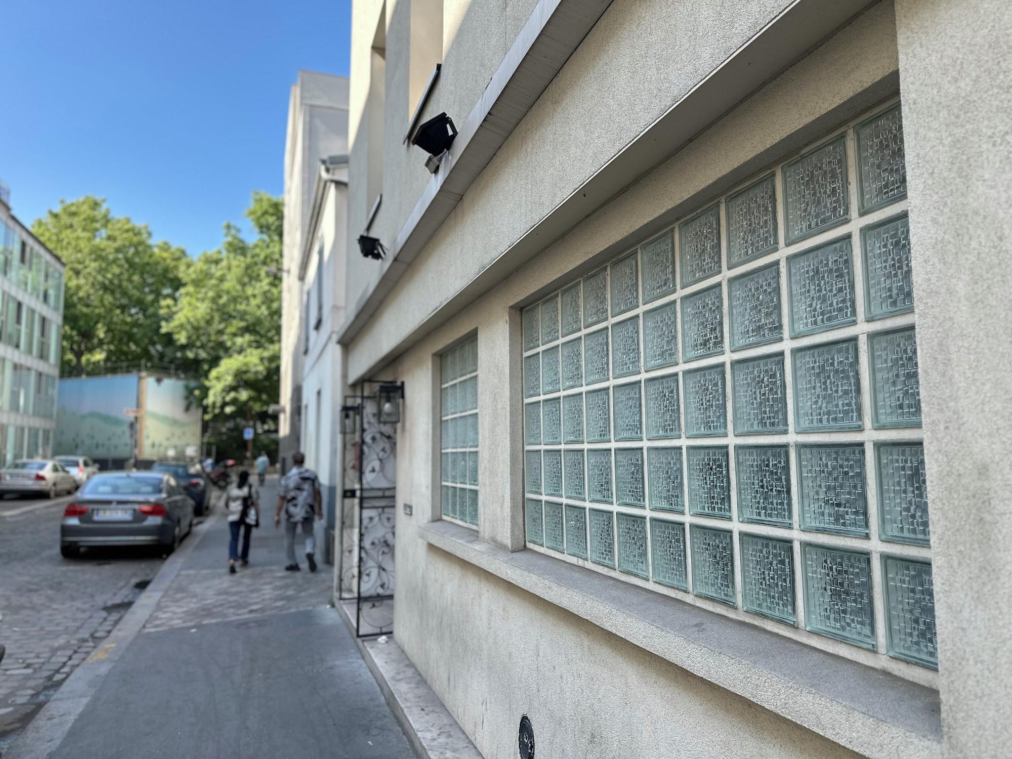 Vista Exterior Merryl Hotel