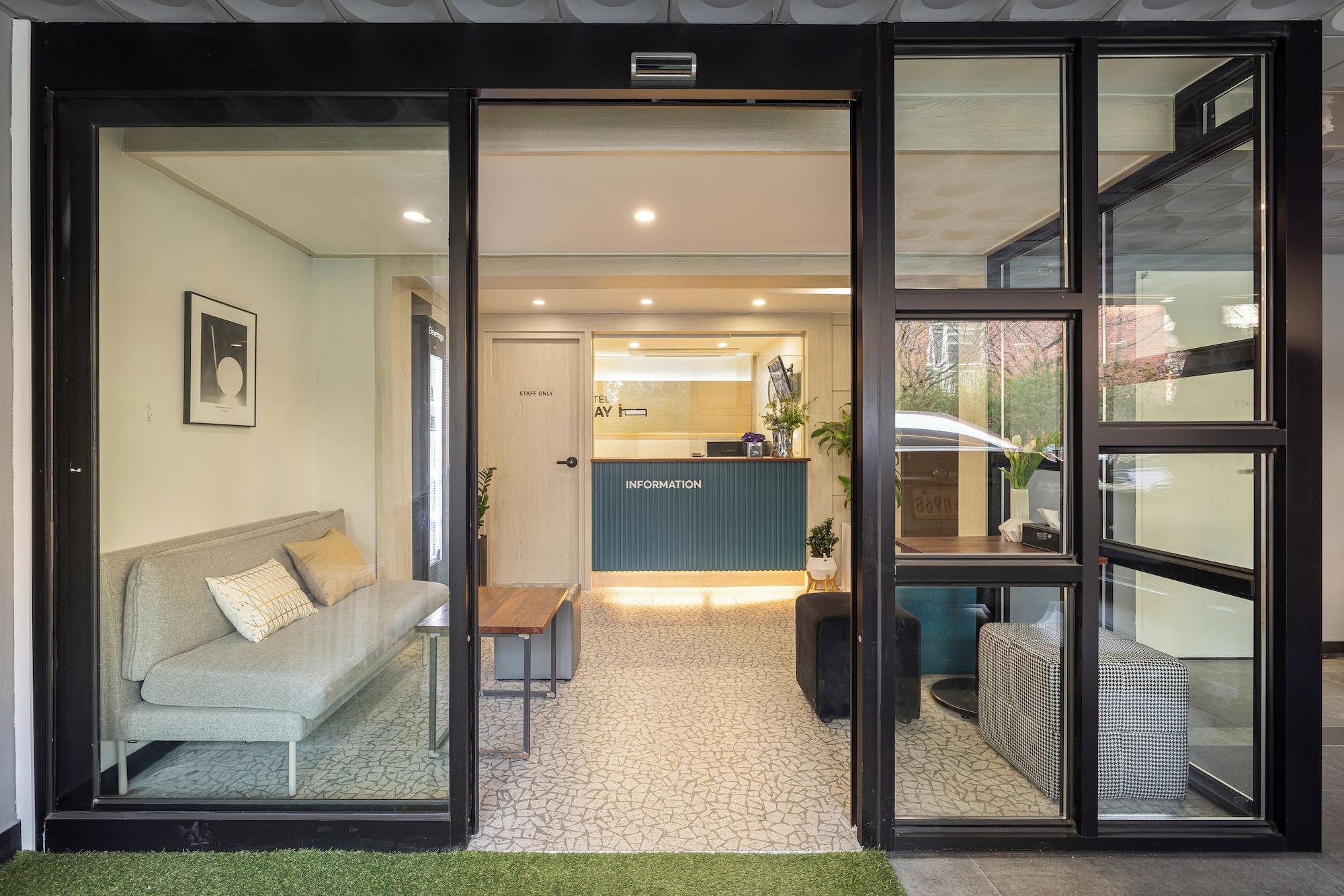 Vista Lobby Hotel Stay In