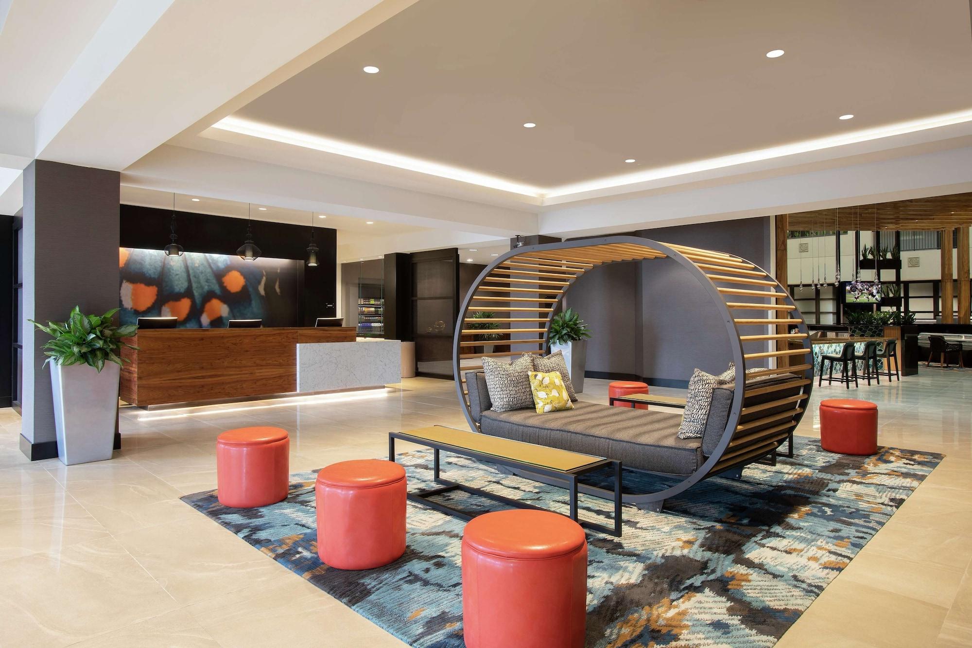 Vista Lobby Embassy Suites by Hilton Orlando Airport