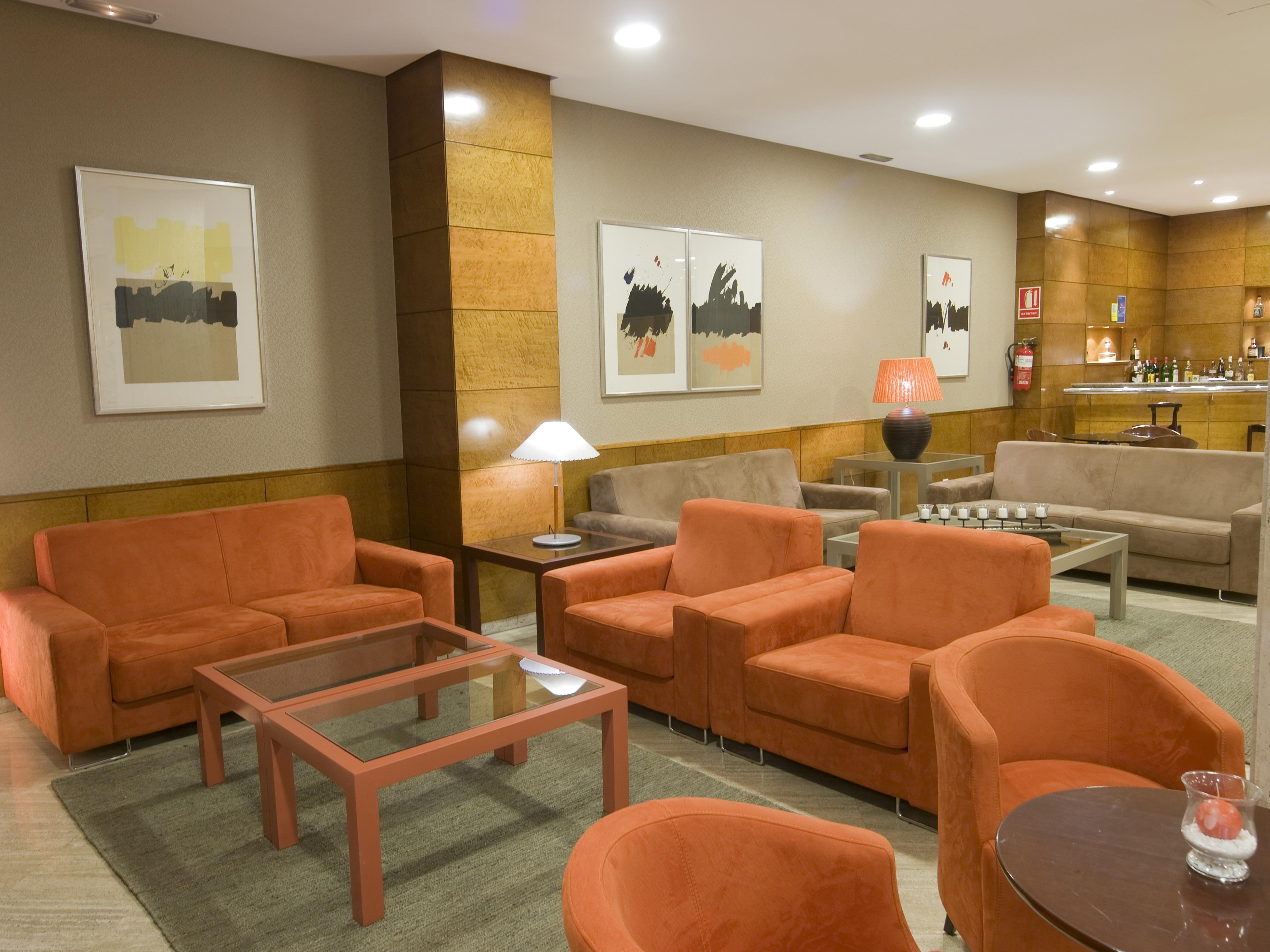 Vista Lobby NH Oviedo Principado