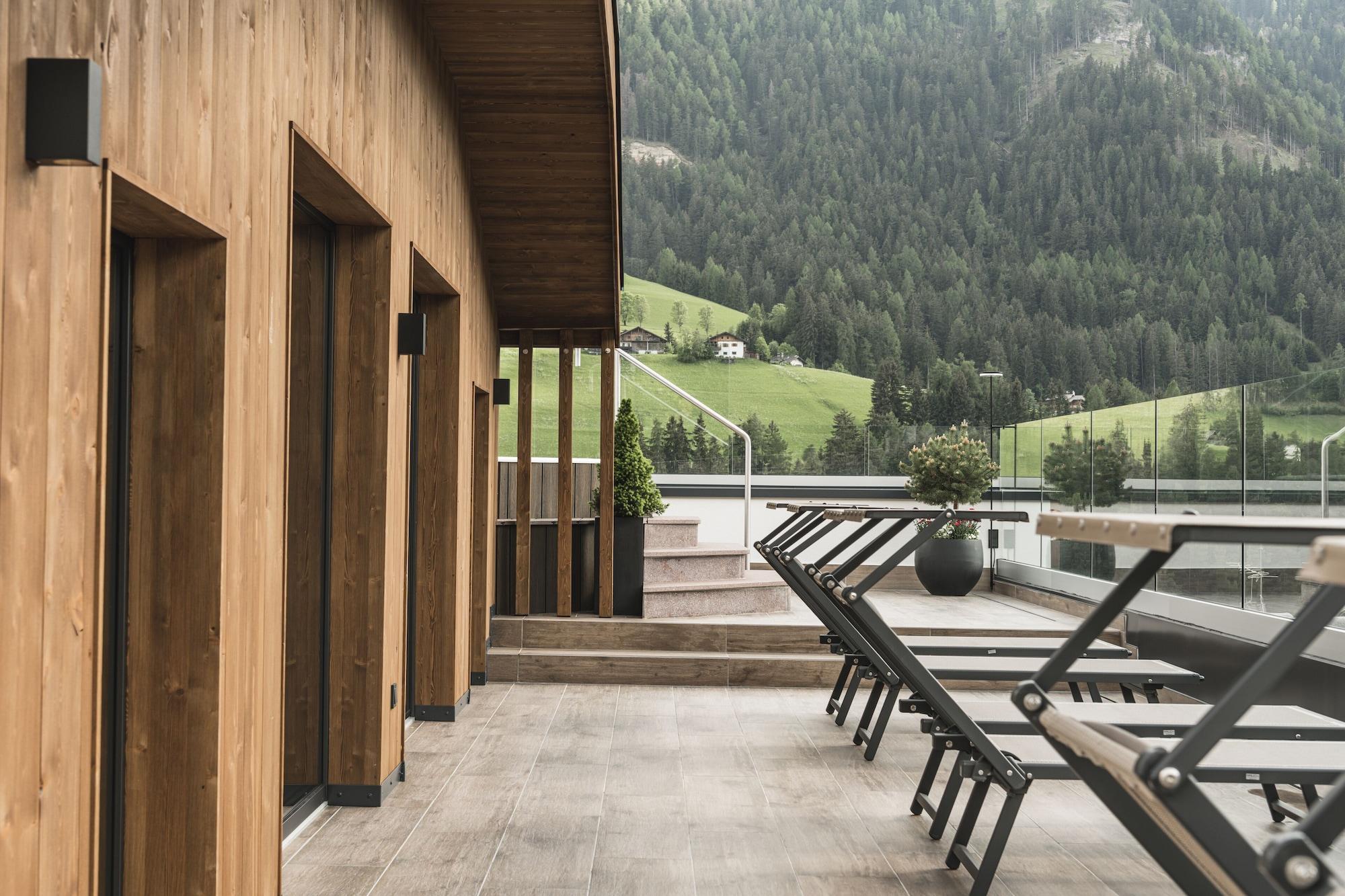 Varios Garni & Apartments Planlim