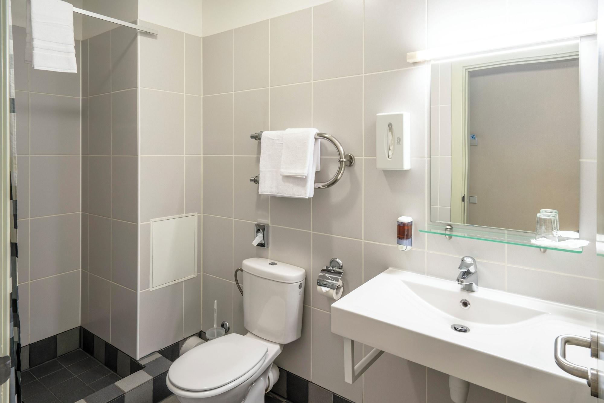 Equipamiento de Habitación Rija Domus Hotel
