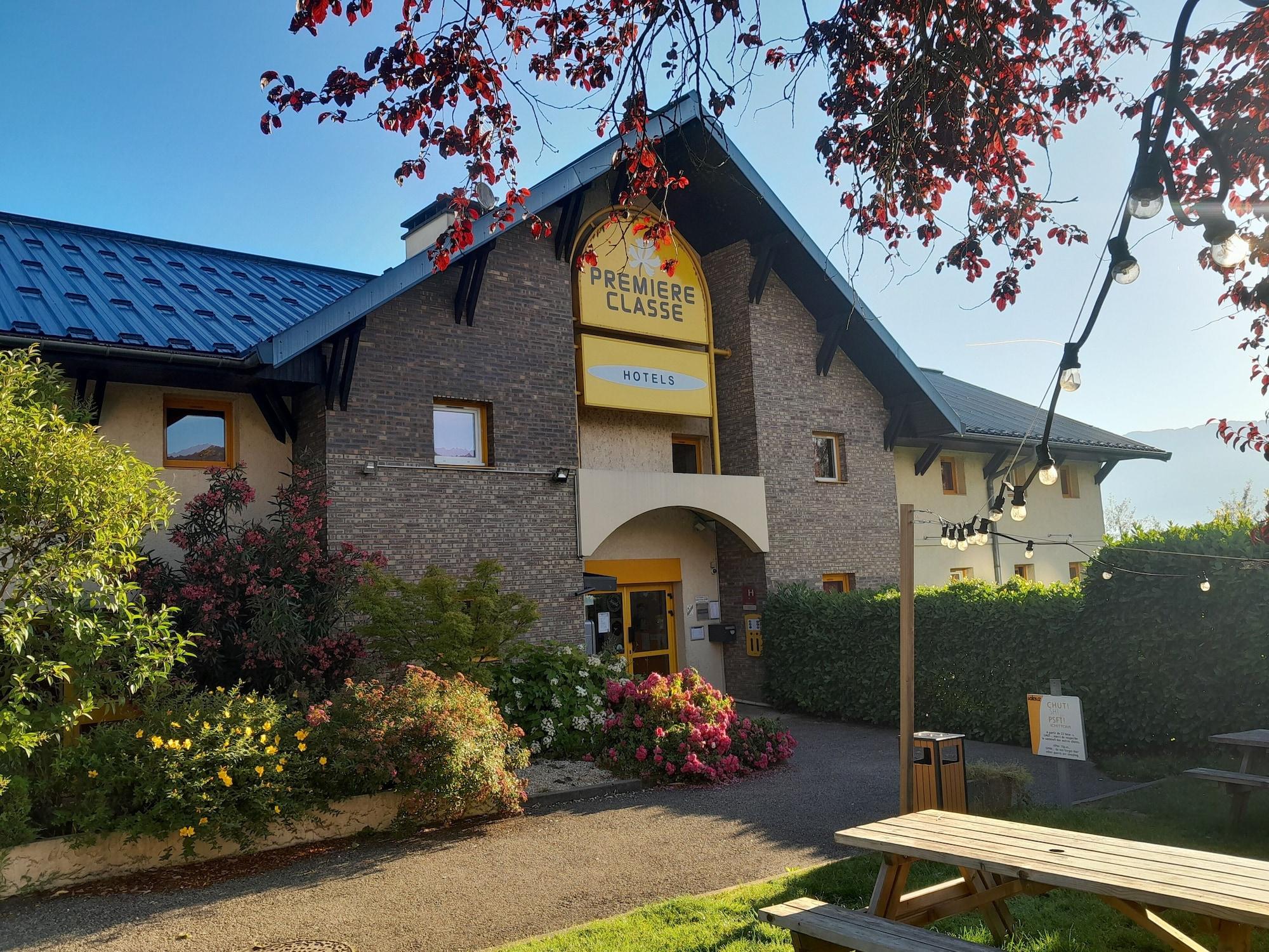 Vista Exterior Premiere Classe Annecy Cran-Gevrier