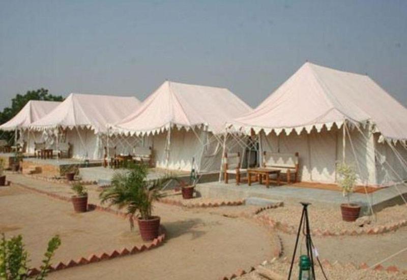Vista Exterior Hotel Rawal Kot