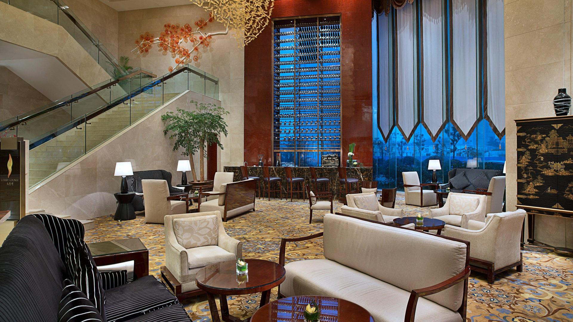 Vista Lobby Crowne Plaza Zhenjiang by IHG