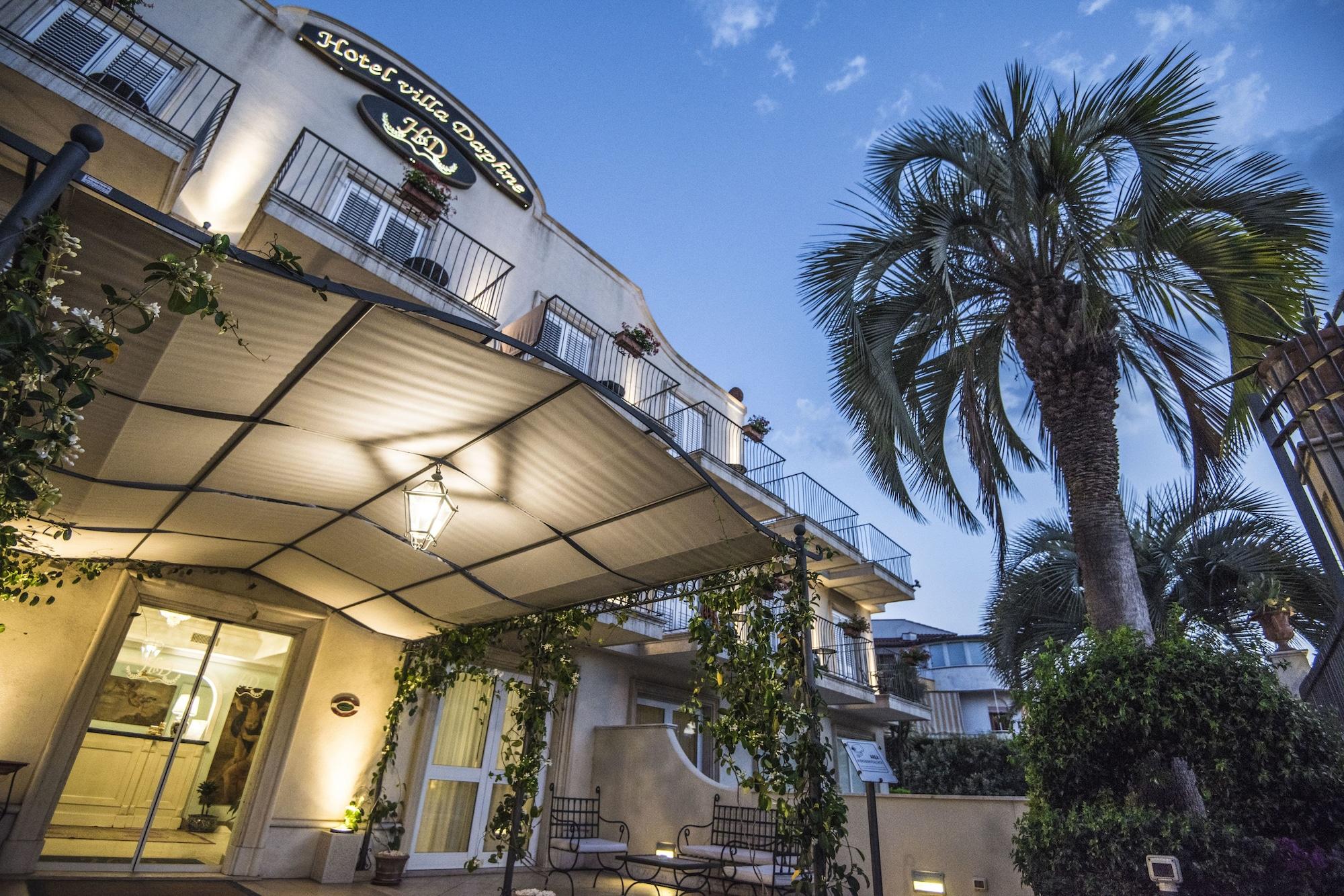 Vista Exterior Hotel Villa Daphne