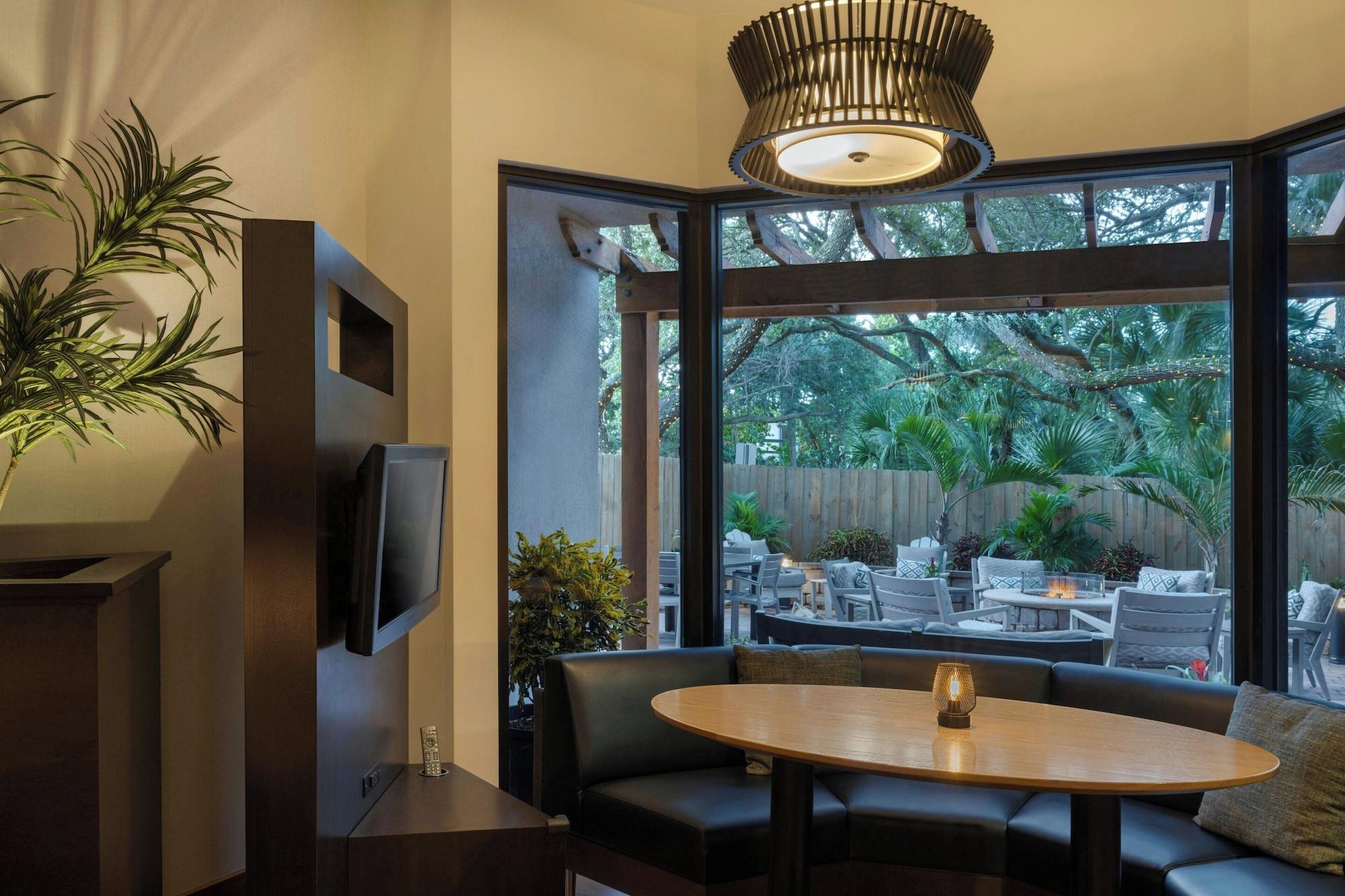 Vista Lobby Courtyard Cocoa Beach Cape Canaveral