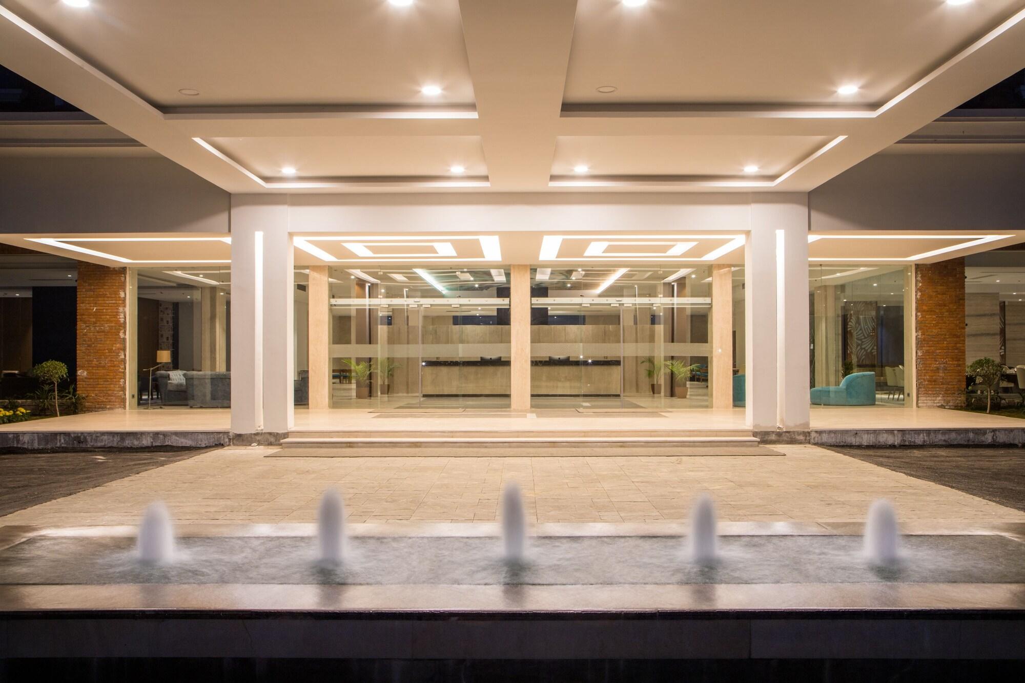 Vista Exterior Lumbini Heritage