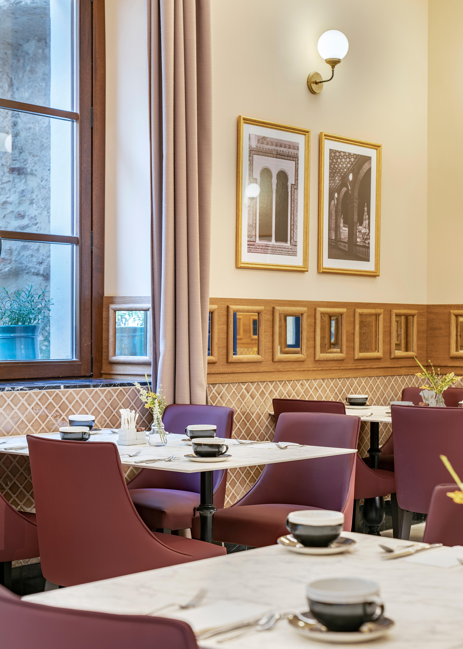 Restaurant Hotel Vincci Molviedro