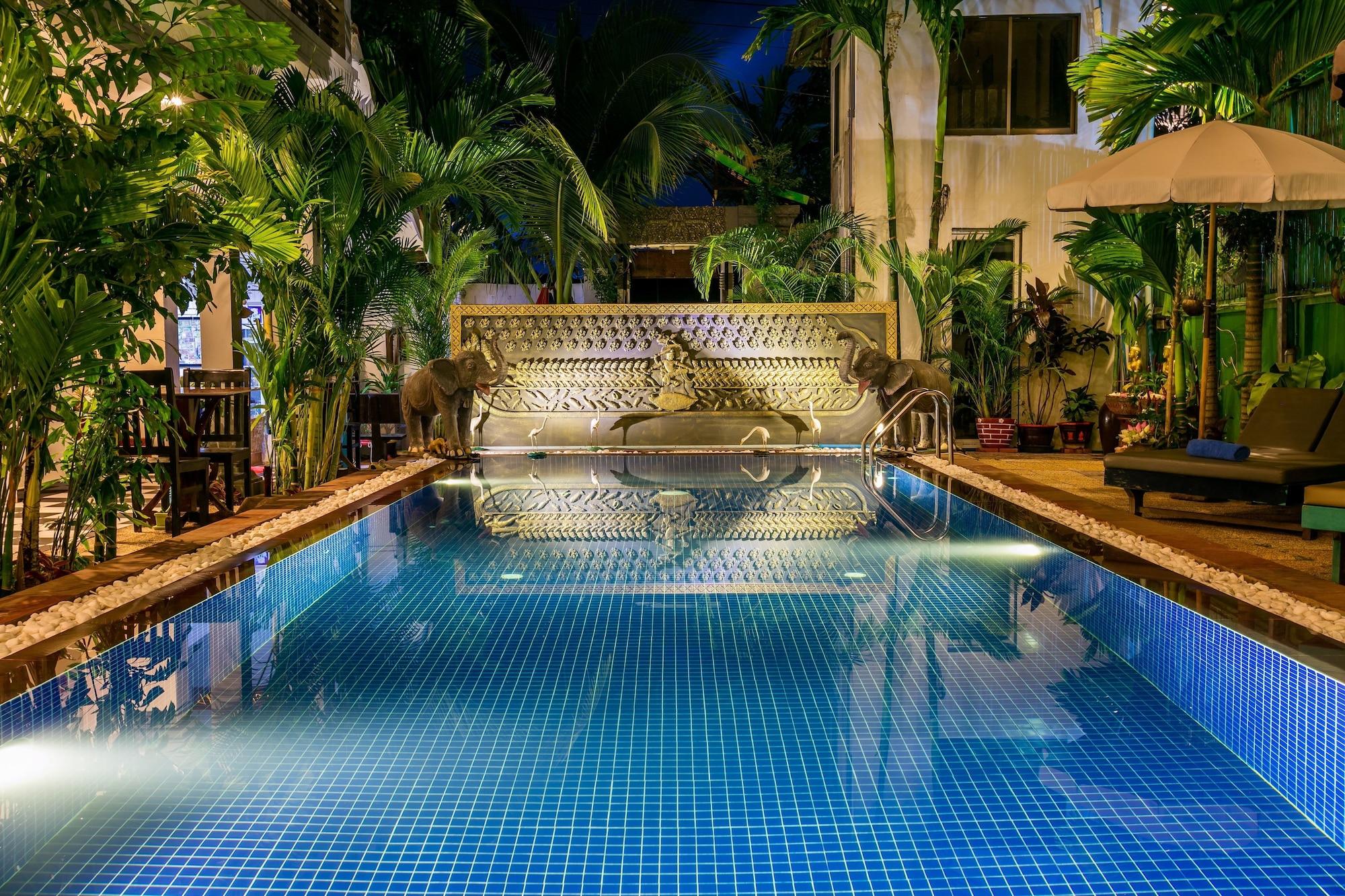 Vista Piscina Asanak D'Angkor Boutique Hotel