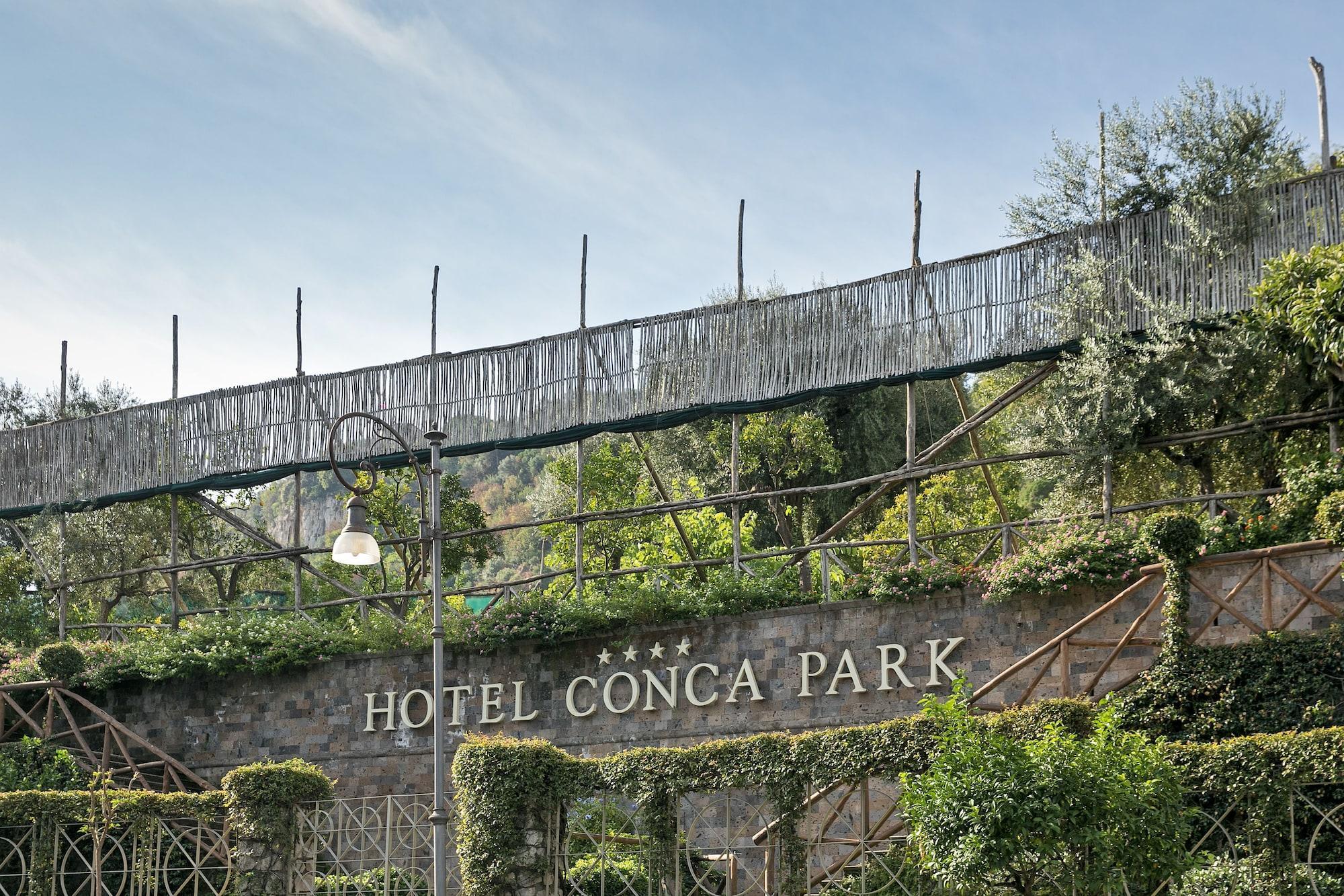 Vista Exterior Via Capo Rooms
