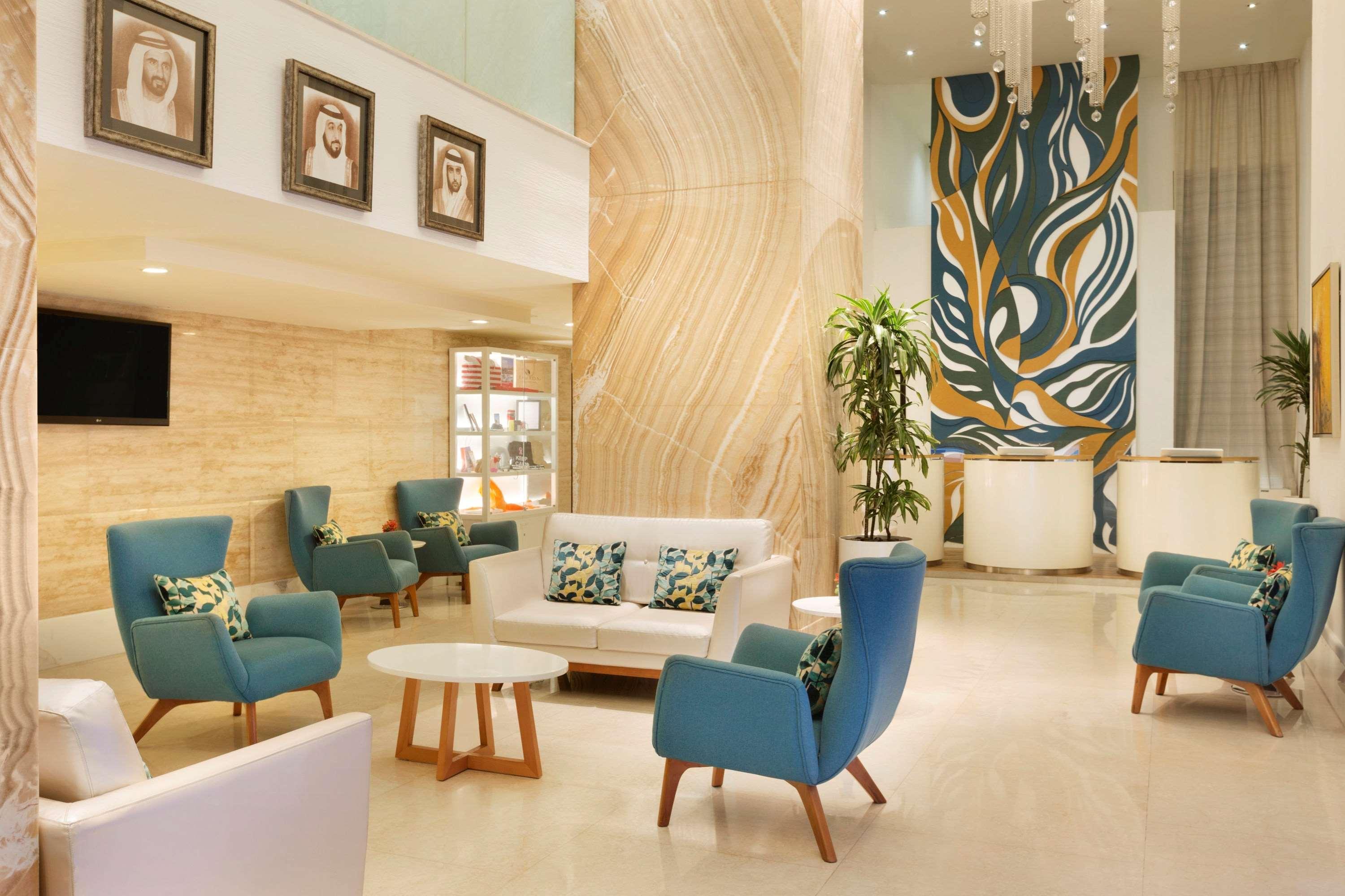 Vista do lobby Wyndham Downtown Dubai