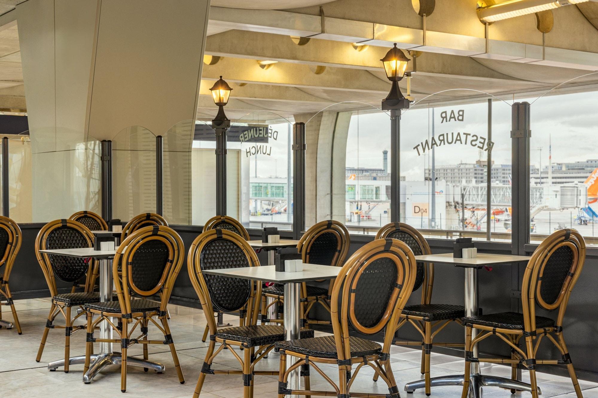 Bar/Salón Sheraton Paris Charles de Gaulle Airport Hotel