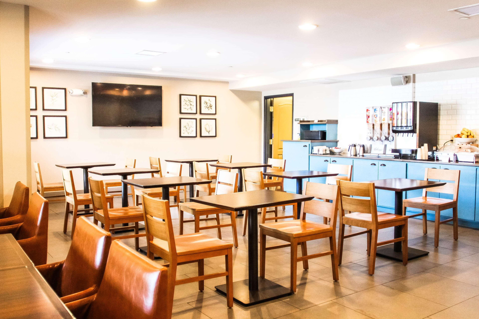 Restaurant Country Inn & Suites by Radisson, Chester, VA