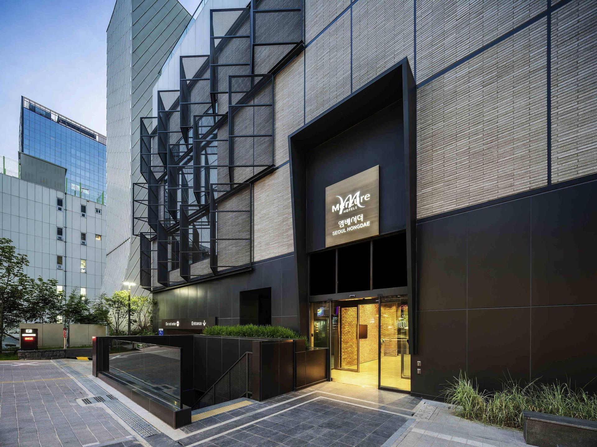 Vista Exterior Mercure Ambassador Seoul Hongdae