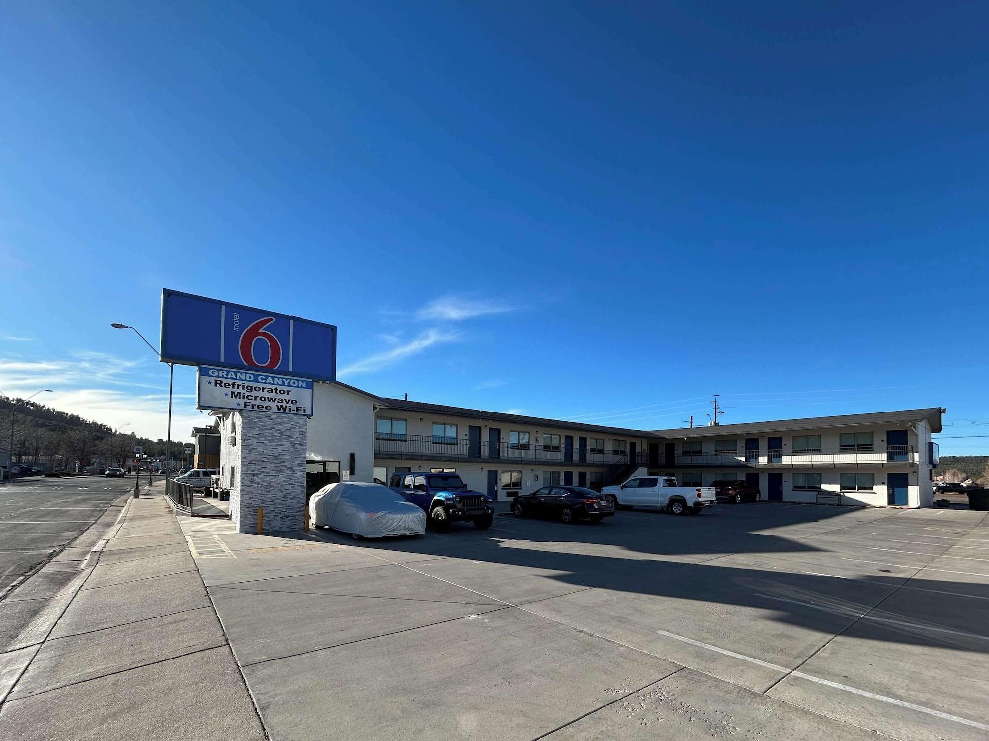 Varios Motel 6 Williams, AZ – Historic Route 66