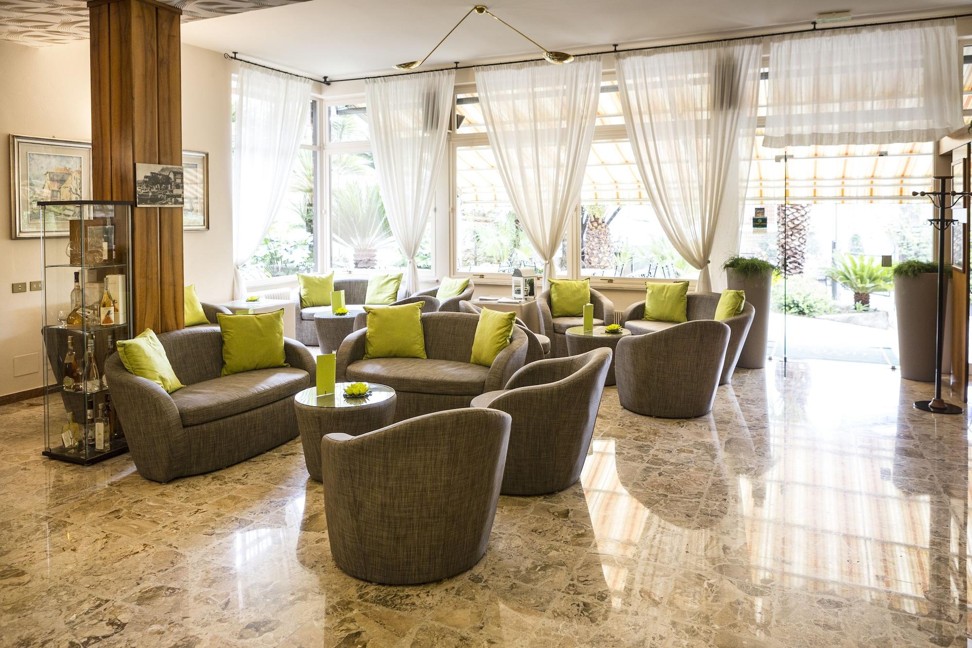 Vista Lobby Hotel Livia