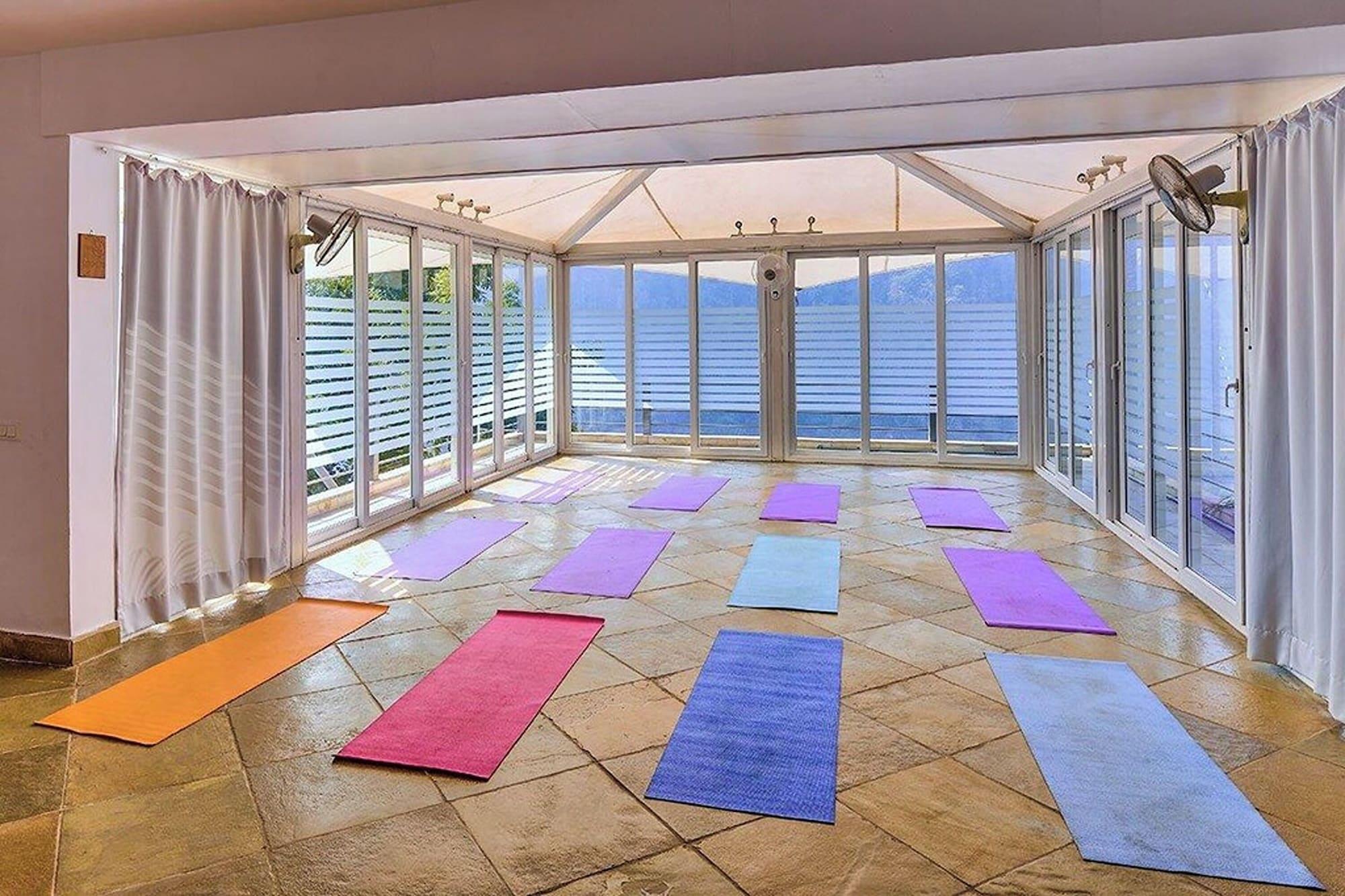 Gimnasio Atali Ganga Resort, Rishikesh